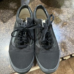 Vans all black essentially never worn outdoors like new size 12